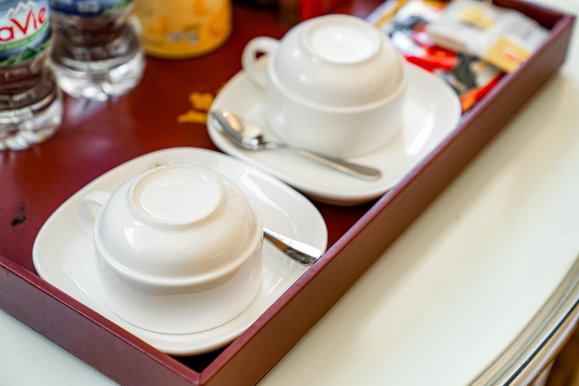Hoang Trieu Hotel Thành Pho Ho Chí Minh Esterno foto
