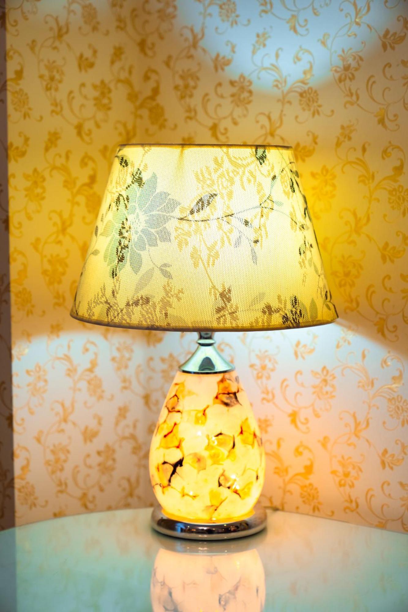 Hoang Trieu Hotel Thành Pho Ho Chí Minh Esterno foto