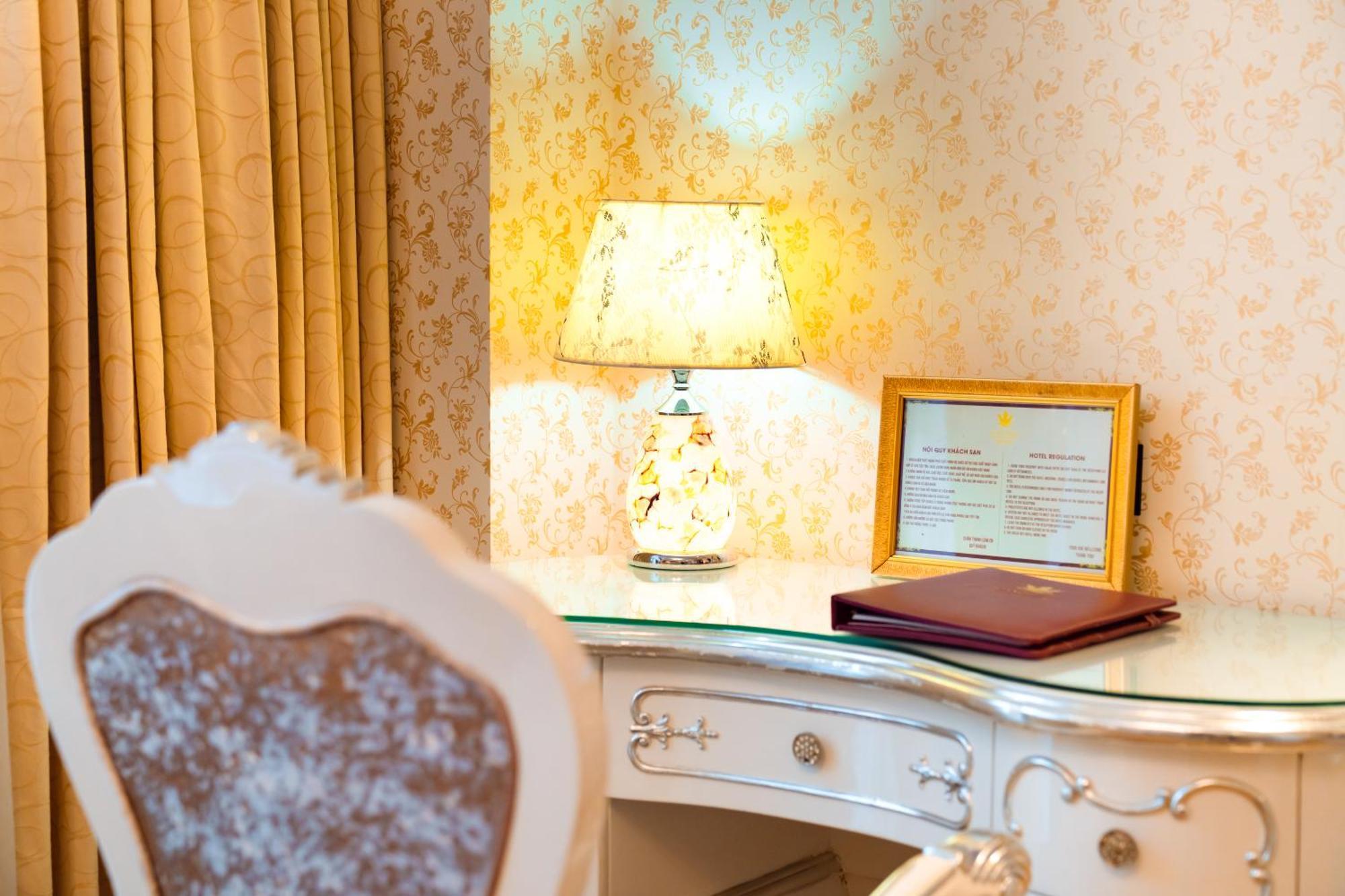 Hoang Trieu Hotel Thành Pho Ho Chí Minh Esterno foto