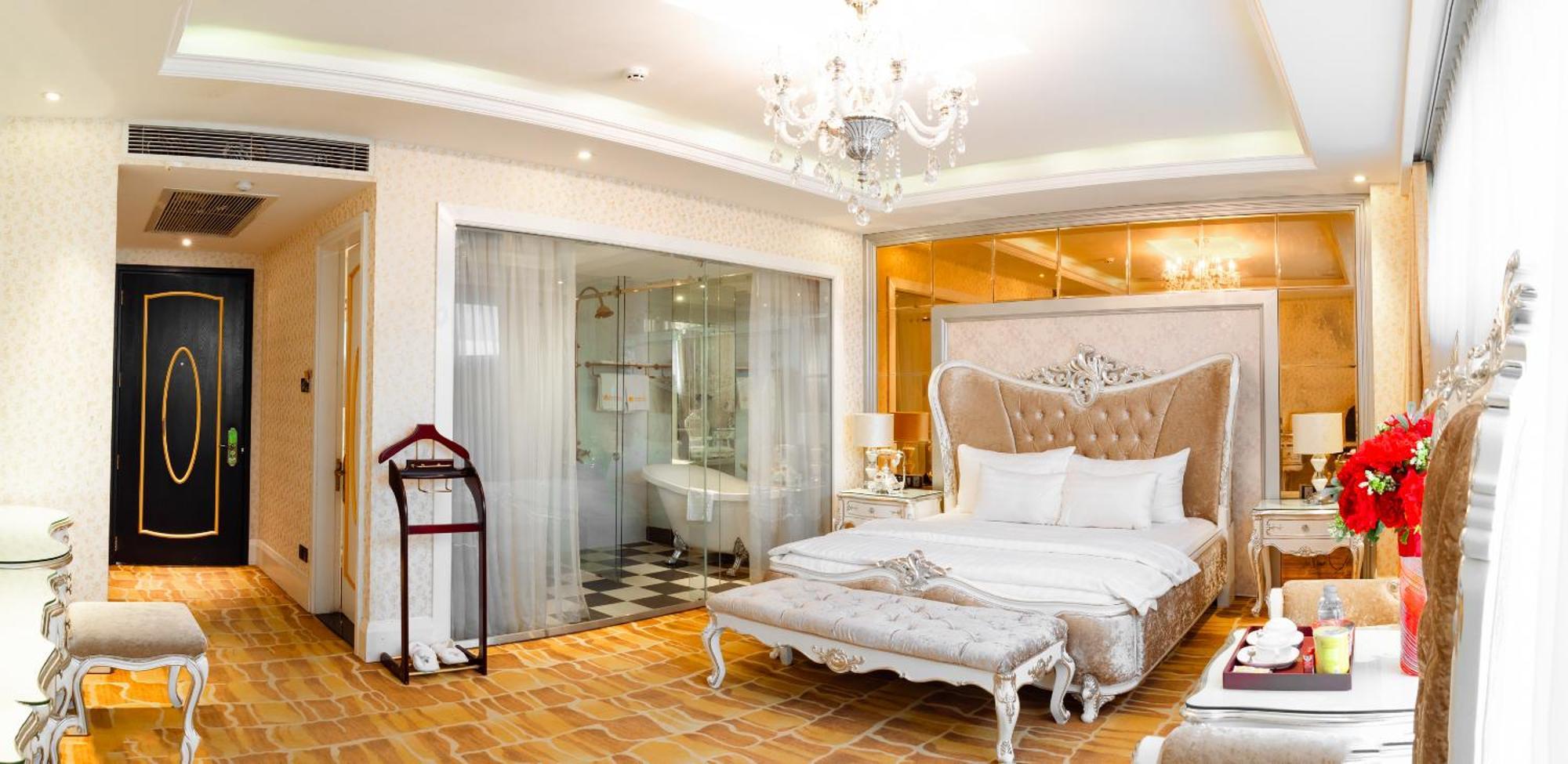 Hoang Trieu Hotel Thành Pho Ho Chí Minh Esterno foto